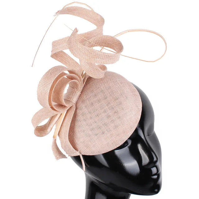 Elegant Hot Pink Fascinator Hairclip for Ladies - GirlnamedParis