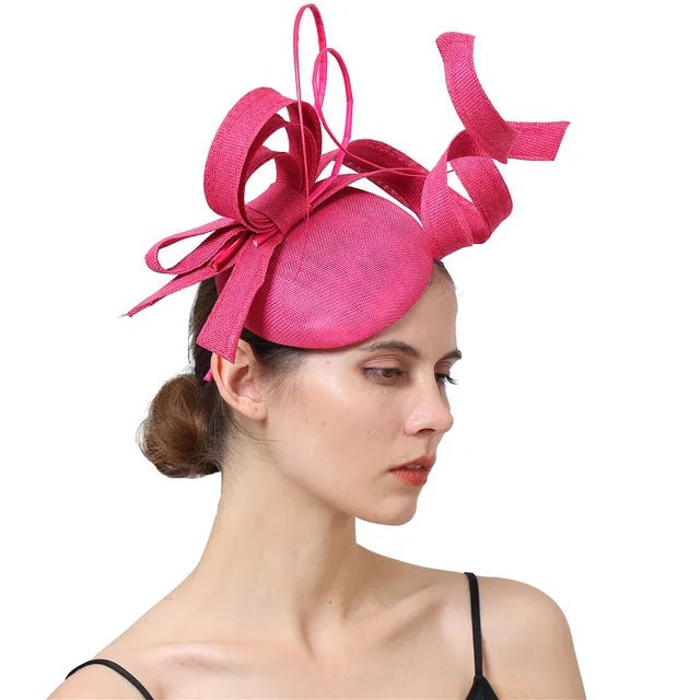 Elegant Hot Pink Fascinator Hairclip for Ladies - GirlnamedParis