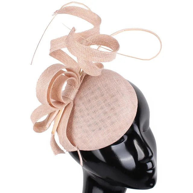 Elegant Hot Pink Fascinator Hairclip for Ladies - GirlnamedParis